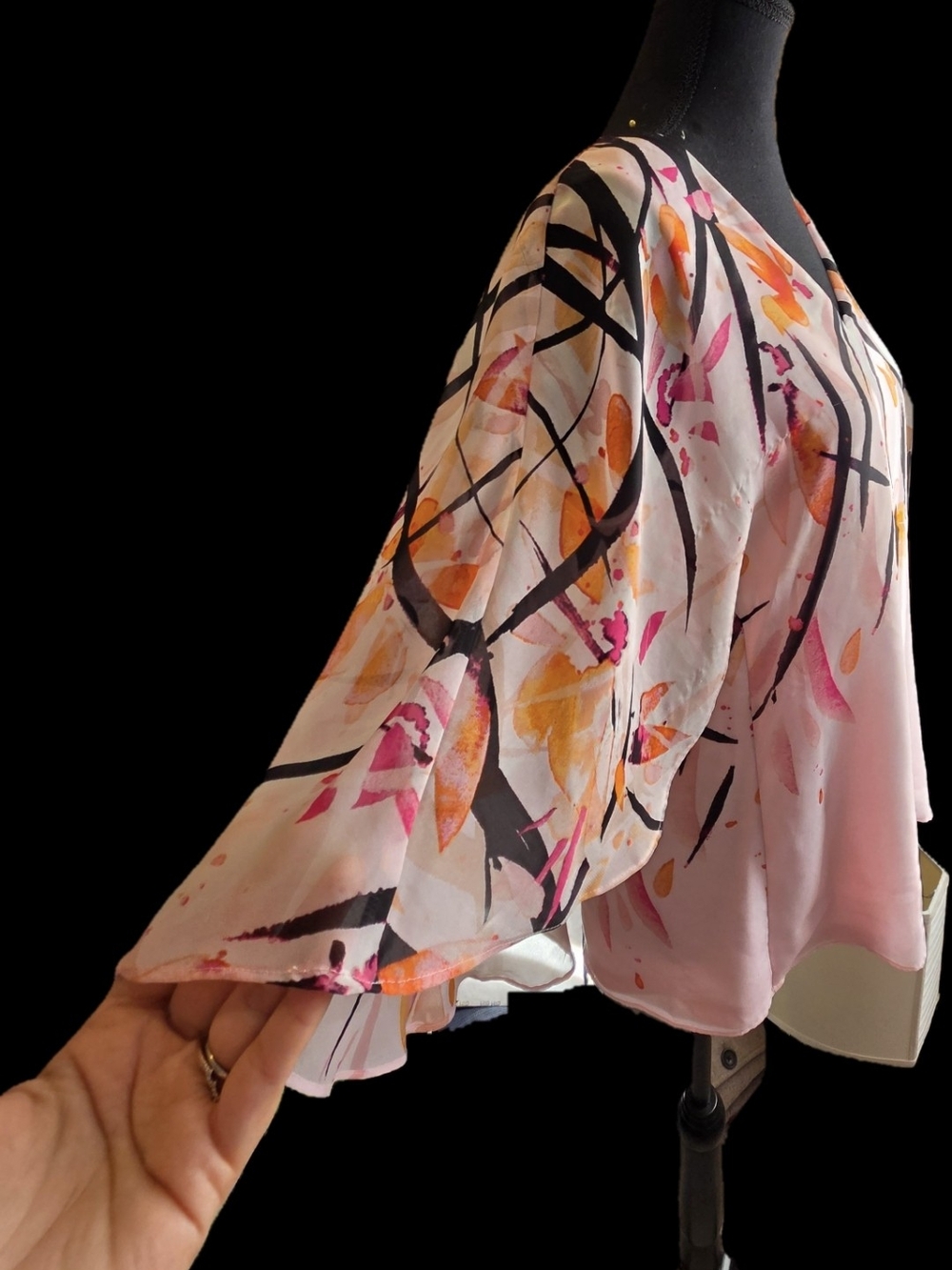 Laura Flowy Chiffon Style Women’s Watercolor Floral V-Neck Blouse - Blush - Picture 4 of 12
